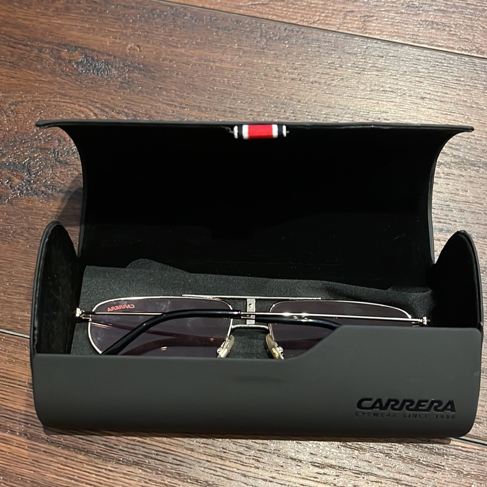 Carrera Sunglasses Pre Owned unique and very stylish with Case & cleaning cloth. - Picture 8 of 8